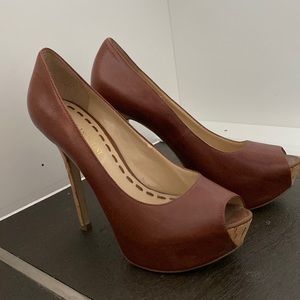 Enzo Angiolini taupe leather  Platform Heel Peep Toe Pumps Womens 6.5